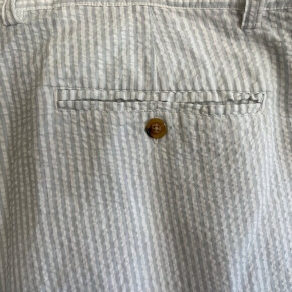 ORVIS Seersucker Cuffed Flat Front Shorts Blue & White Stripe - Picture 10 of 15